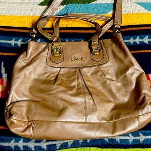 Coach champagne pearl leather handbag with removable shoulder strap retails $348